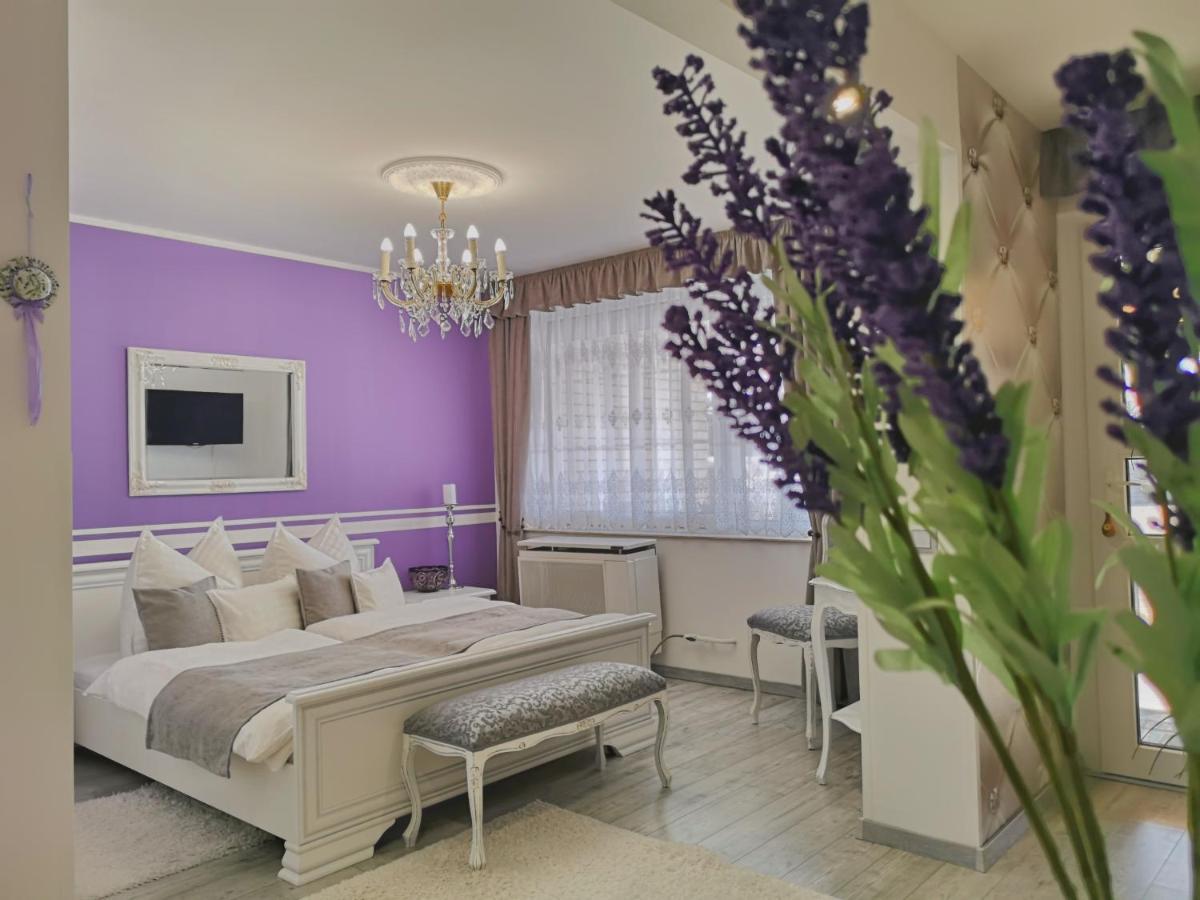 Anna Panzio Bed and Breakfast Herend Eksteriør billede